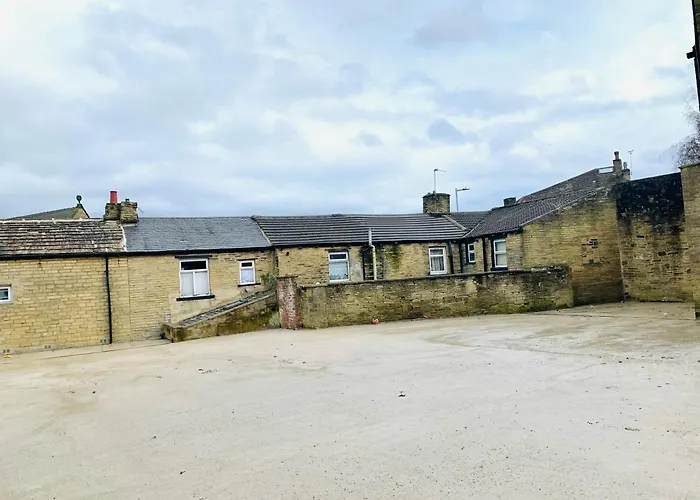 Marina * Bradford (West Yorkshire)